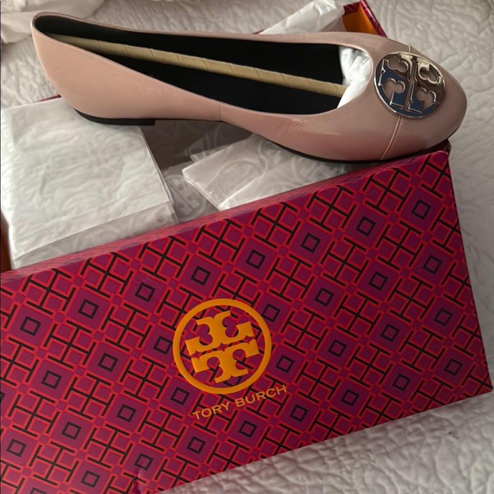 Tory Burch Women's Nude Pink Loafers